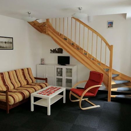 Apartman U Hippolyta 因德日赫城堡 外观 照片